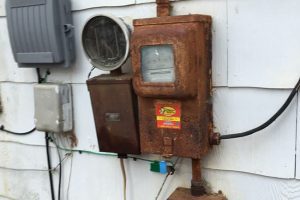 A Top Reason to Call an Electrician if You Have an Older Home